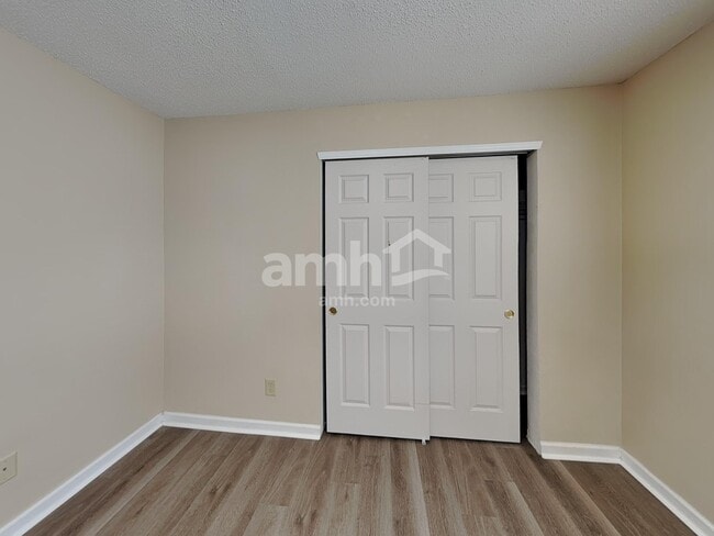 Building Photo - 626 Hickory Pine Dr