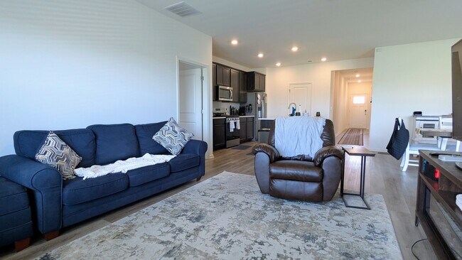 Building Photo - 1194 Woodlily Ln