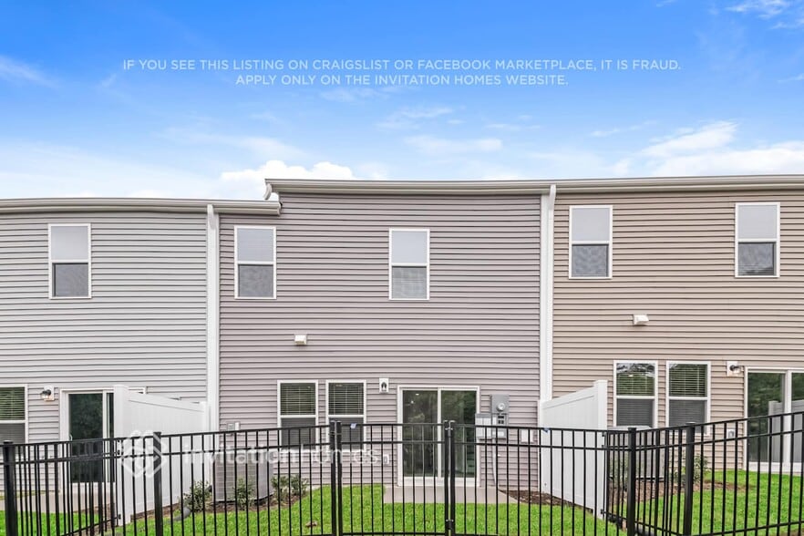 Building Photo - 925 Greenville Wy