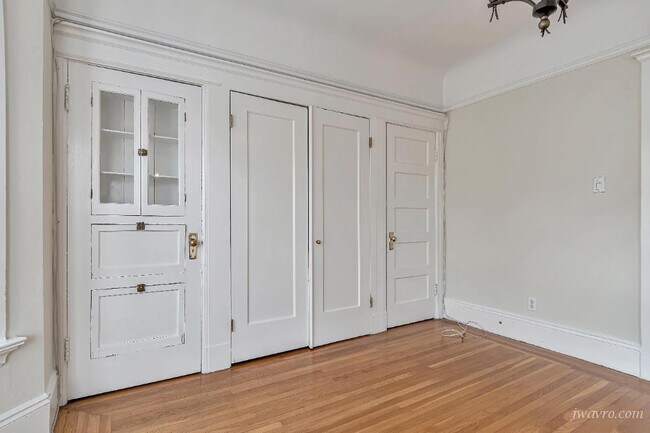 Building Photo - 2420 Van Ness Ave