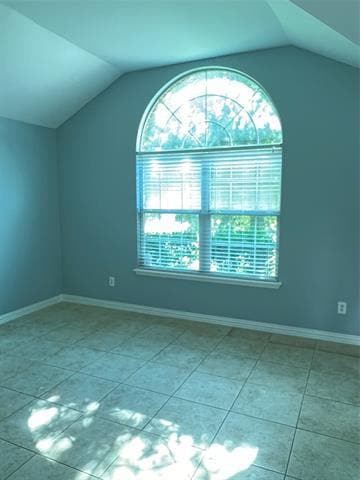 Building Photo - 304 Lakefront Dr