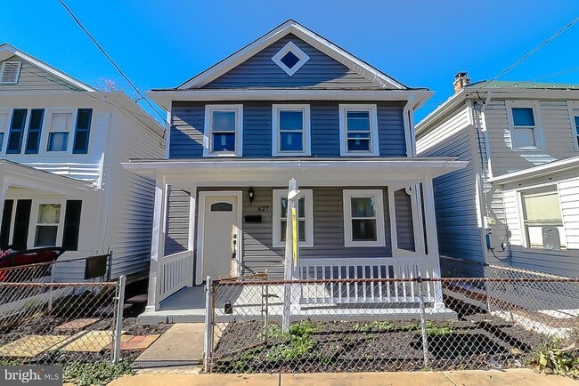 Building Photo - 427 Highland Ave