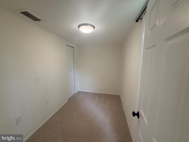 Building Photo - 5014 Delaware St