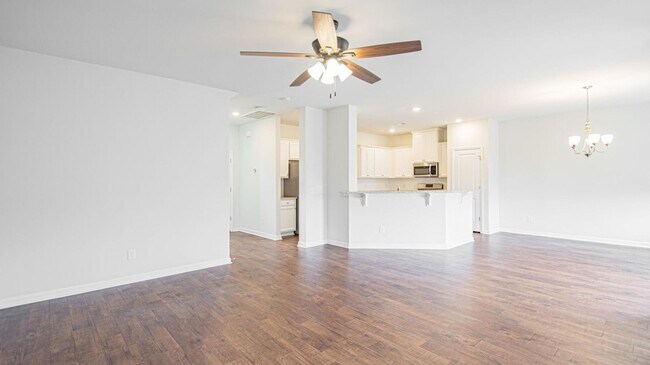 Building Photo - 3 Bedroom/ 2.5 Bath Home - Cane Bay