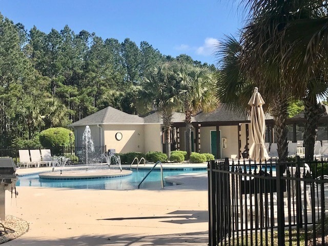 Building Photo - Beautiful Condo in Gated Community! Resort Style Amenities, Walk to beach, Awesome Myrtle Beach L...