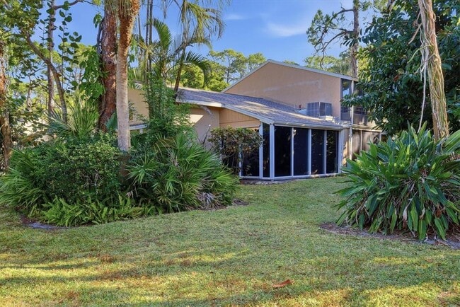 Building Photo - 4819 Village Garden Dr