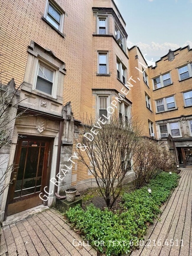 Building Photo - 7438 Adams St