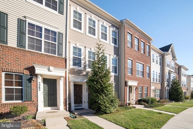 Building Photo - 5981 Jefferson Commons Way
