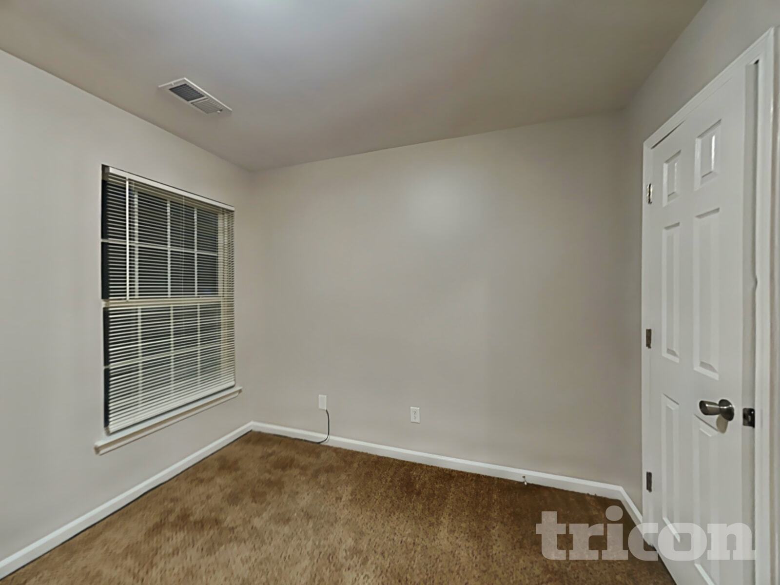 Building Photo - 310 Winding Canyon Dr