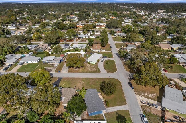 Building Photo - 3230 51st St N