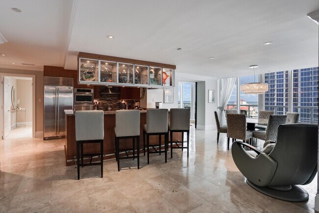 Building Photo - 1 N Fort Lauderdale Beach Blvd