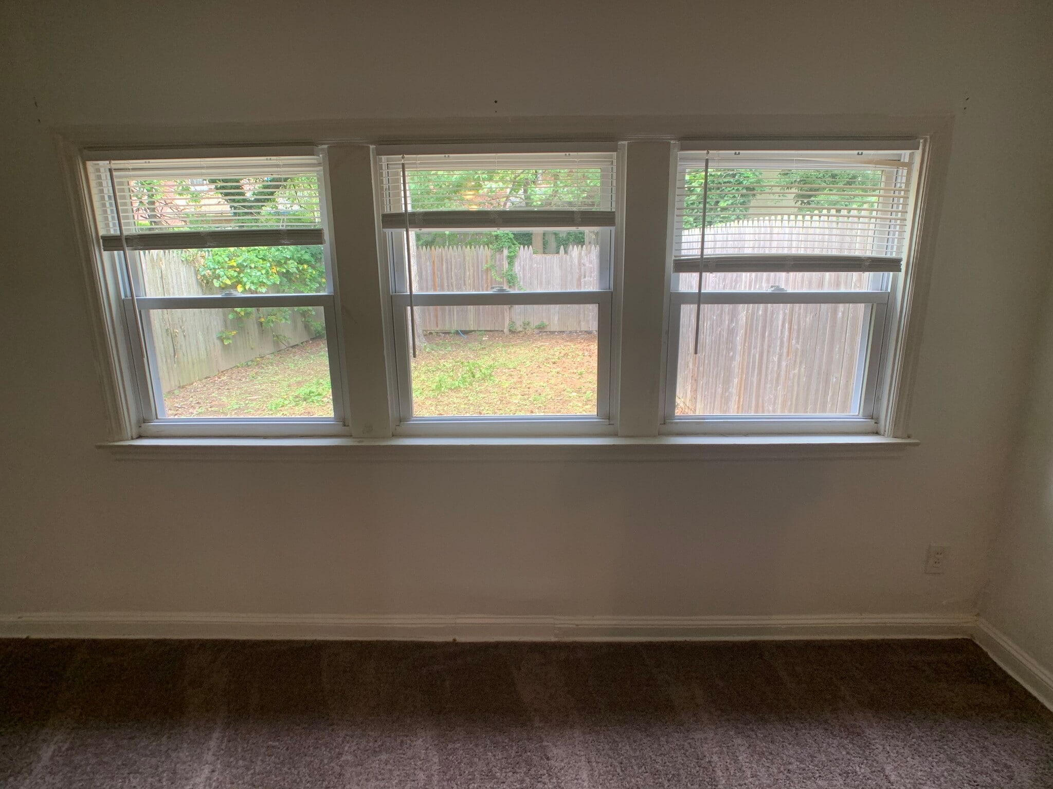 Building Photo - 14 S Rodney Dr