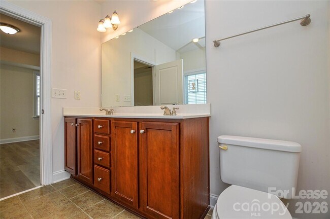 Building Photo - 9020 Ladys Secret Dr