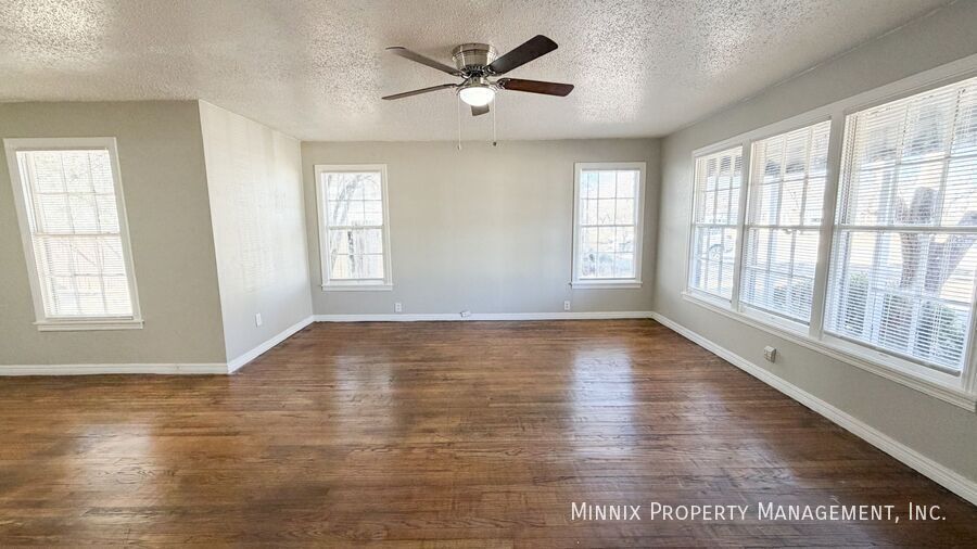 Building Photo - 3111 31st St