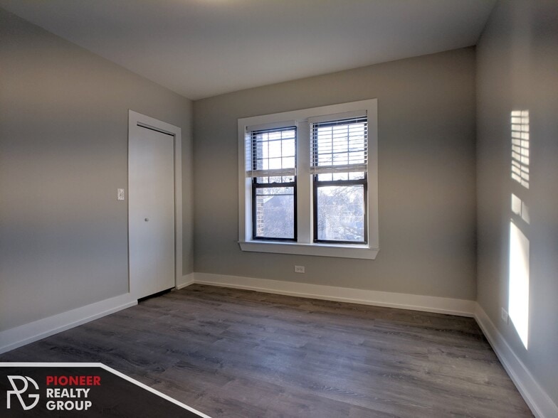 Building Photo - 1128 Maple Ave