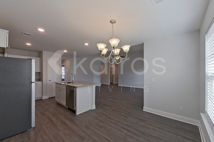 Building Photo - 214 Lodgepole Pne Wy