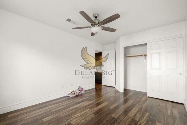 Building Photo - 9513 Cloudcroft Ave