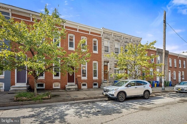 Building Photo - 749 W Cross St