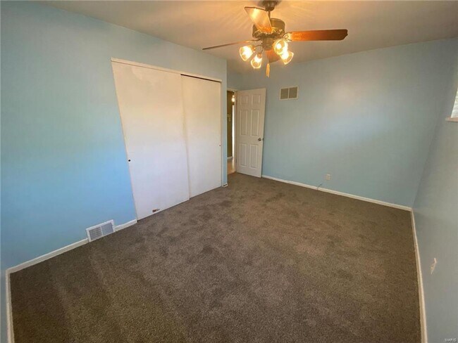 Building Photo - 178 Floralea Pl