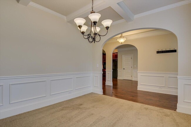 Building Photo - 2417 Sunflower Dr
