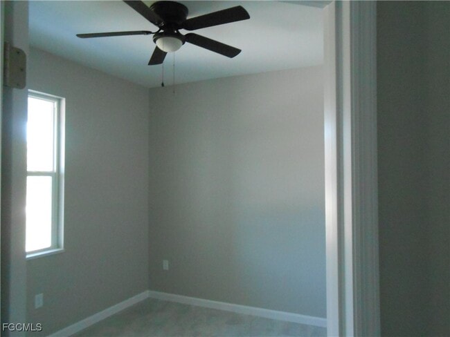 Building Photo - 935 Graystone Ave