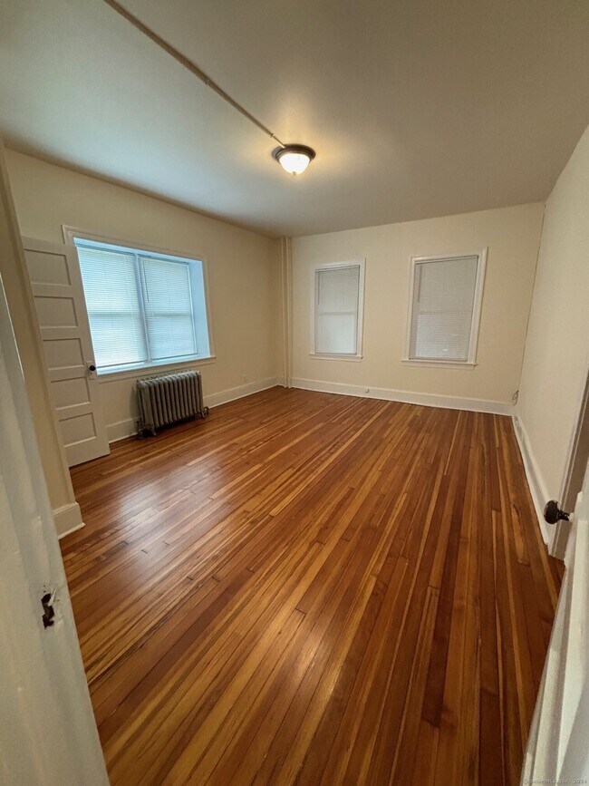 Building Photo - 375 Greenwich Ave