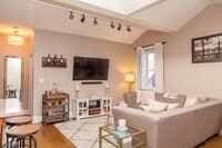 Building Photo - 309 1st St