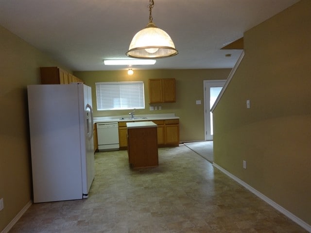 Building Photo - 6134 Brandys Farm