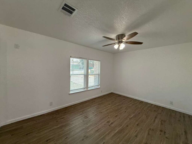 Building Photo - 8827 Slumber Ln