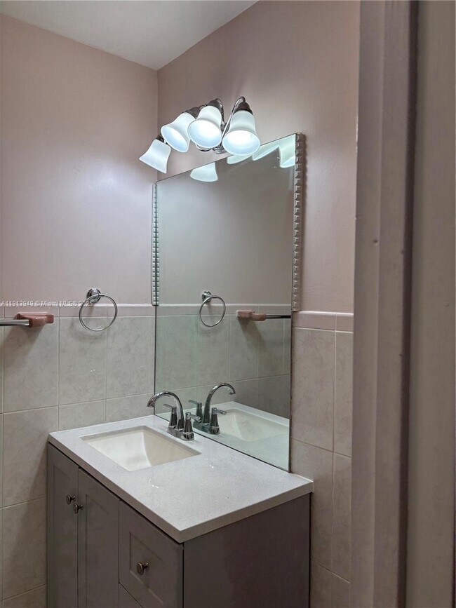 Building Photo - 29523 SW 144th Ct