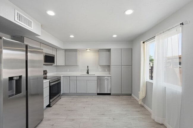 Building Photo - 3455 S Magda Ave