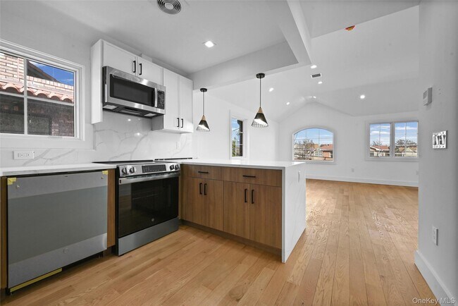 Building Photo - 38-40-40 215th St