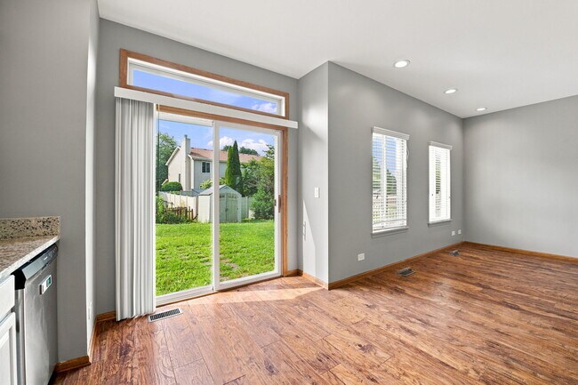 Building Photo - 2554 Warm Springs Ln