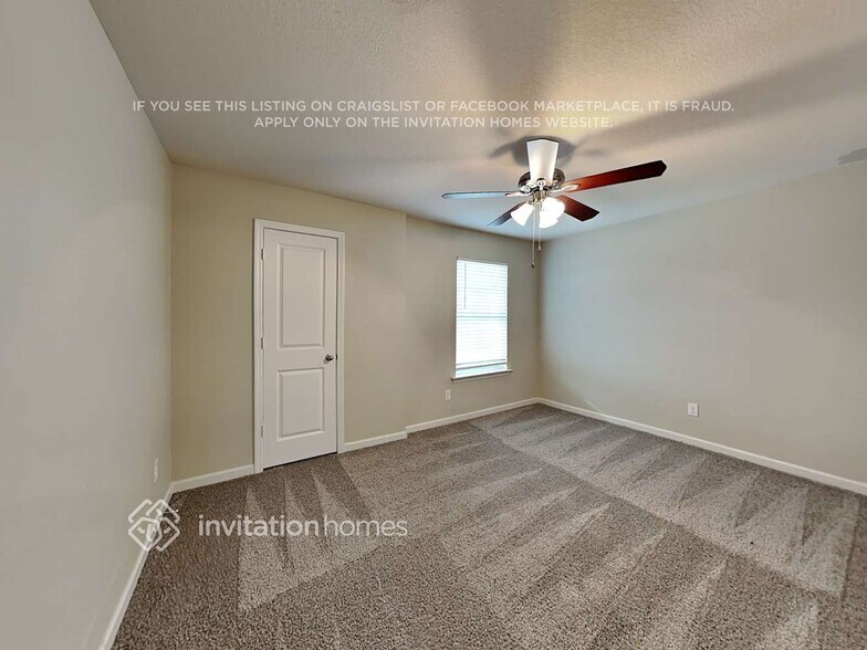 Building Photo - 204 Oliver Dr