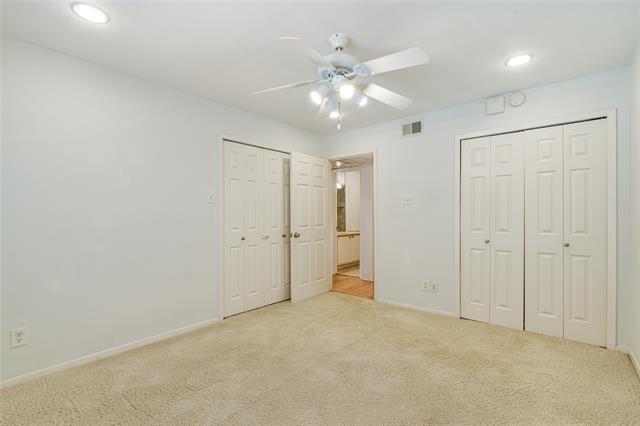Building Photo - 7730 Meadow Park Dr