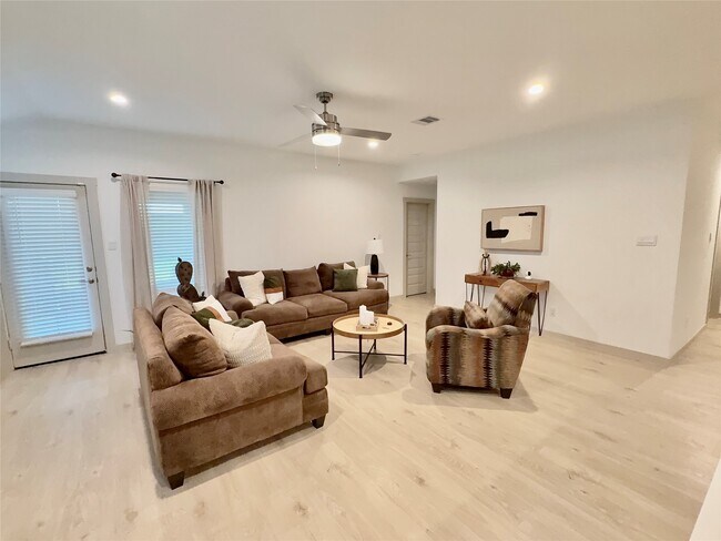 Building Photo - 4251 Big Frk Ct