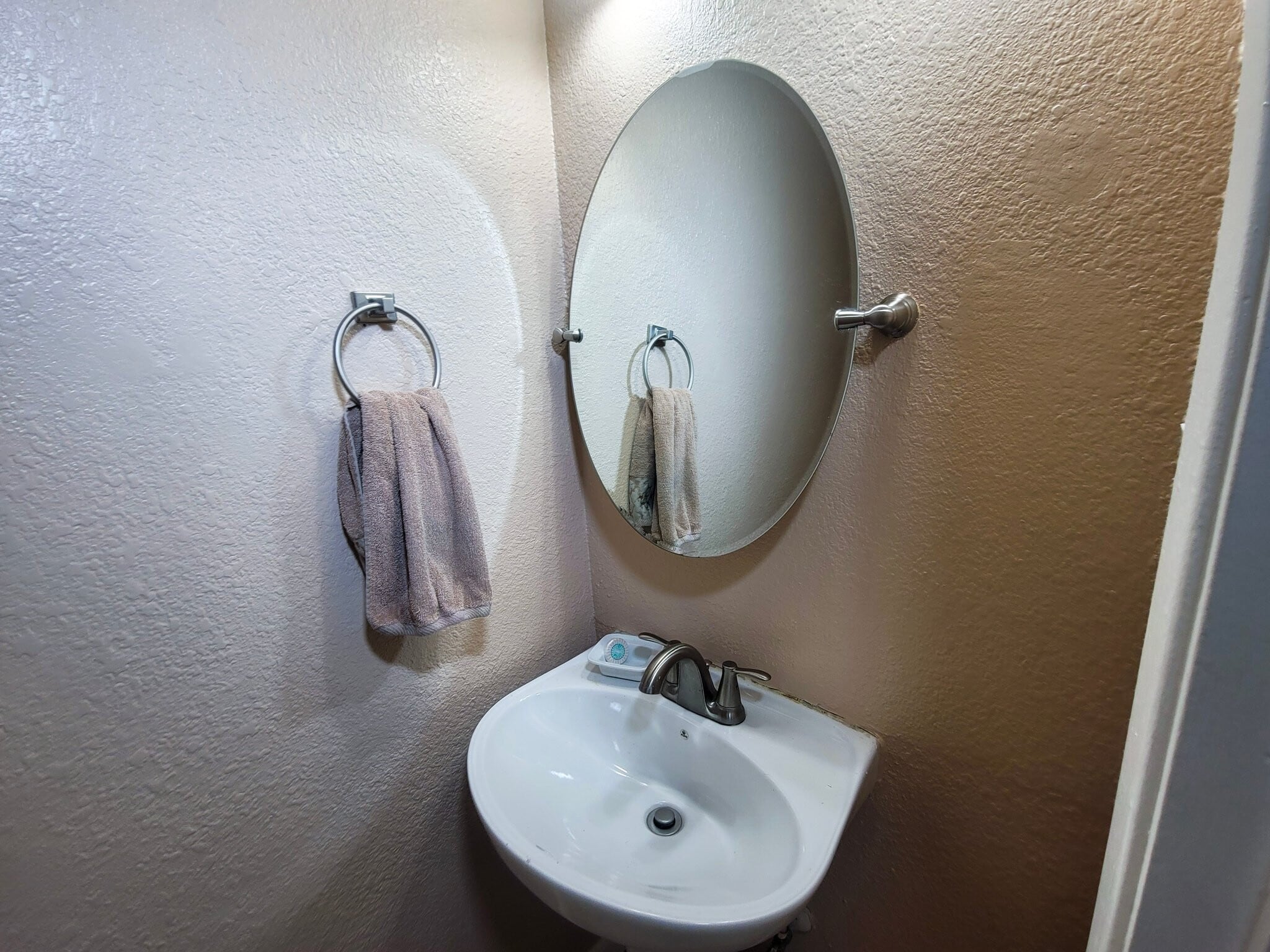 Building Photo - 286 W Palomino Dr