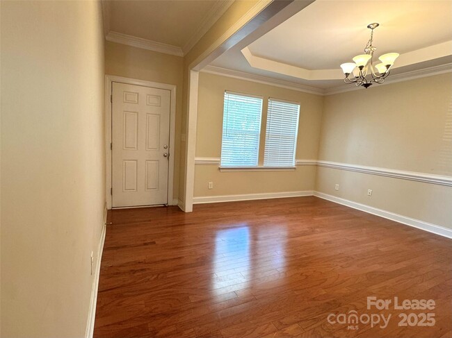 Building Photo - 6532 Fieldstone Manor Dr