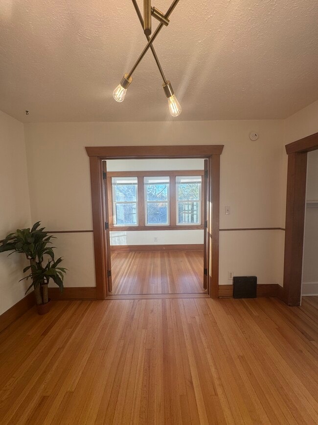 Building Photo - The Pioneer