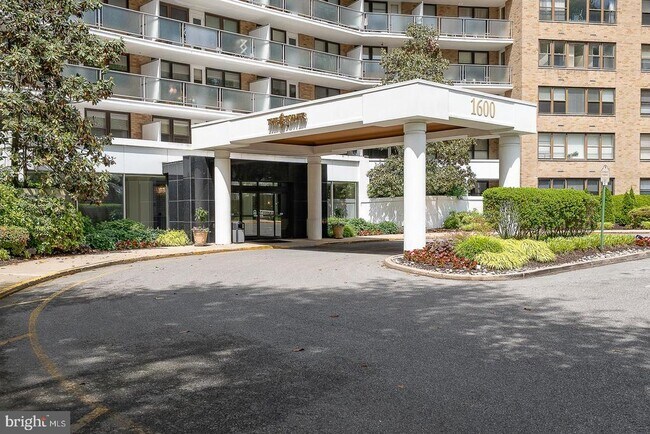 Building Photo - 1600 Hagys Ford Rd N