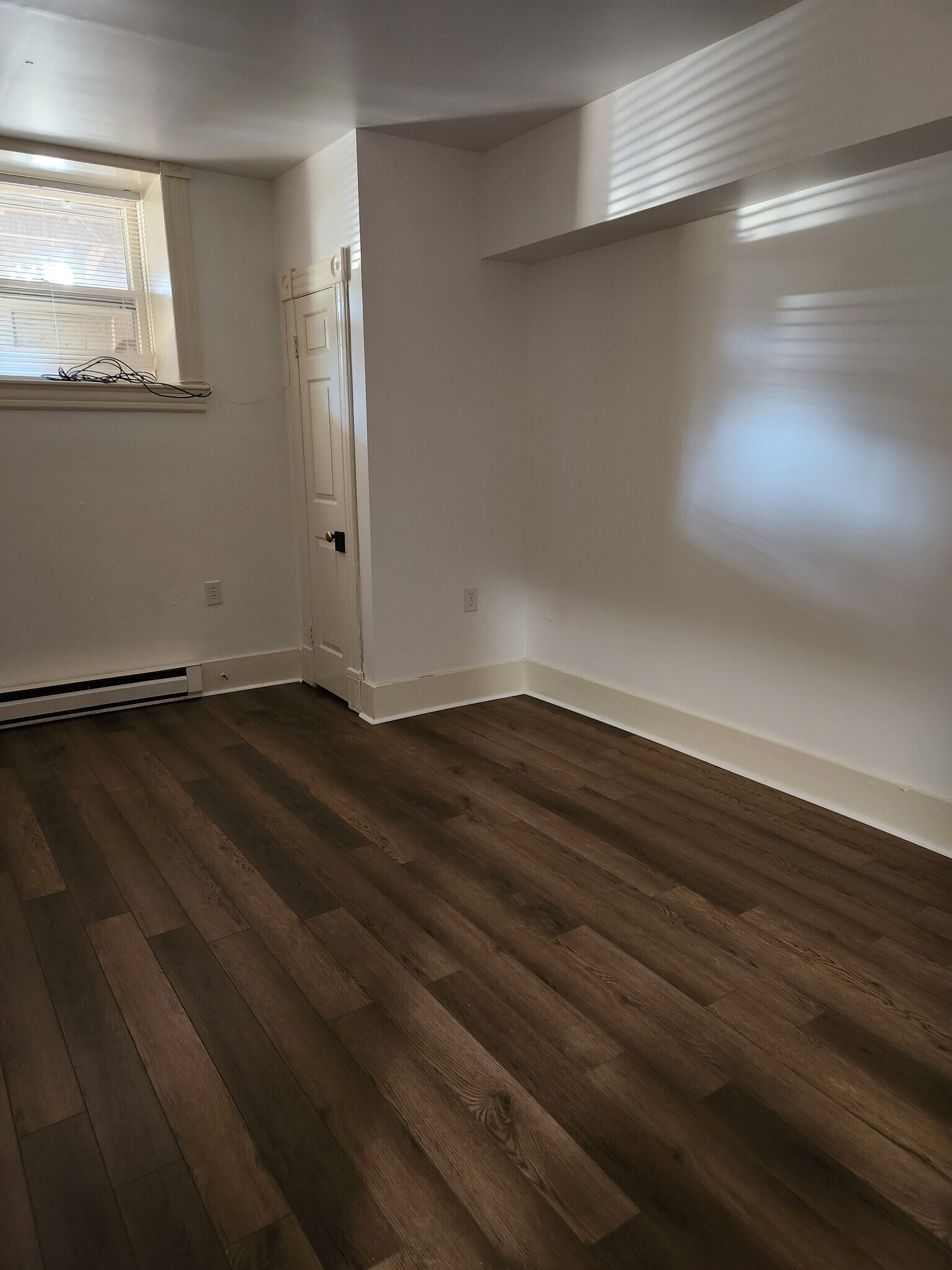 Building Photo - 125 Peyton St