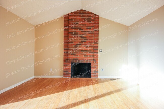 Building Photo - 14210 SW Rochester Dr