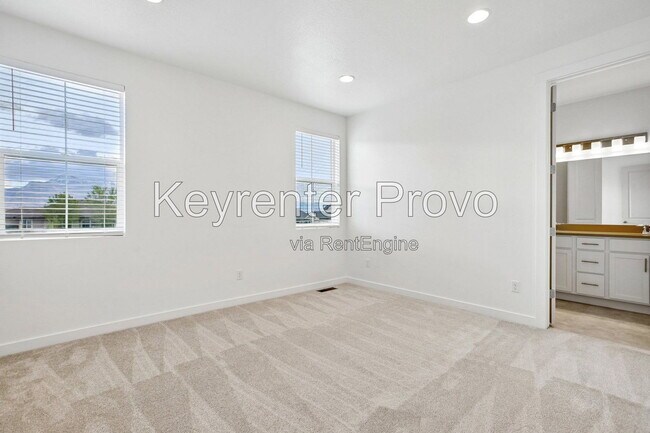 Building Photo - 2568 N 3670 W