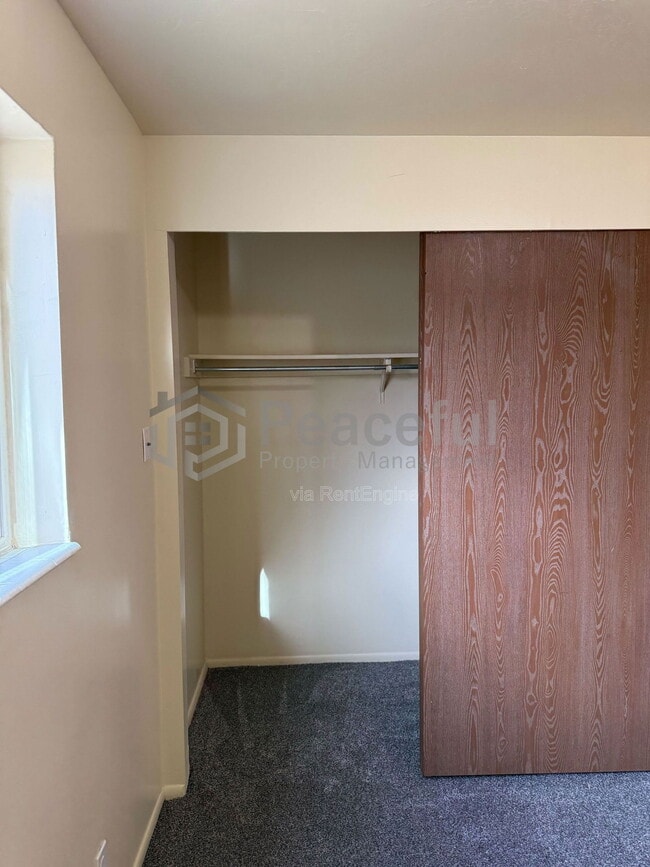 Building Photo - 4693 S Arlington Park Dr