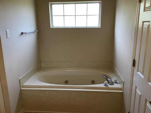 Building Photo - 6641 Sugar Valley Dr