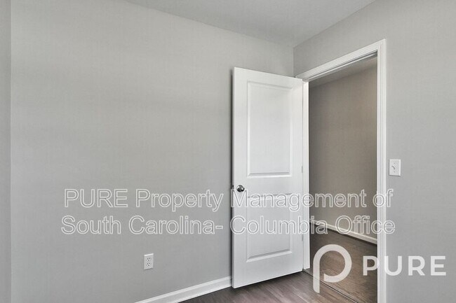 Building Photo - 340 Longfellows Ln