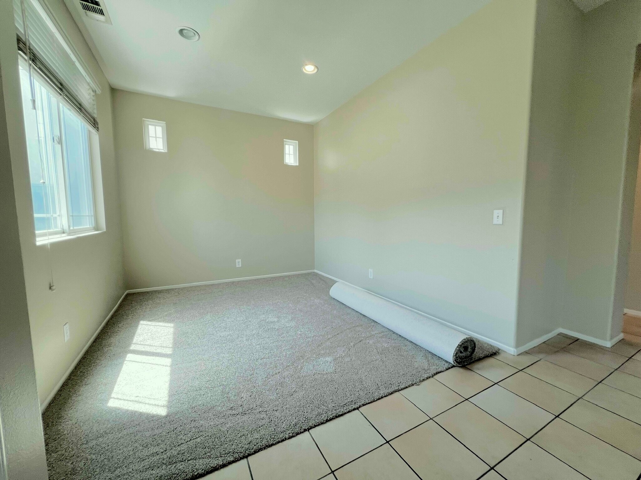 Building Photo - 15 Rue Du Chateau