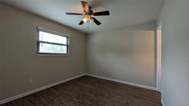 Building Photo - 809 Jacobs Ln