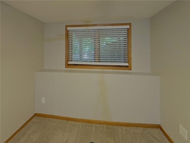 Building Photo - 17311 Sunset Trail SW