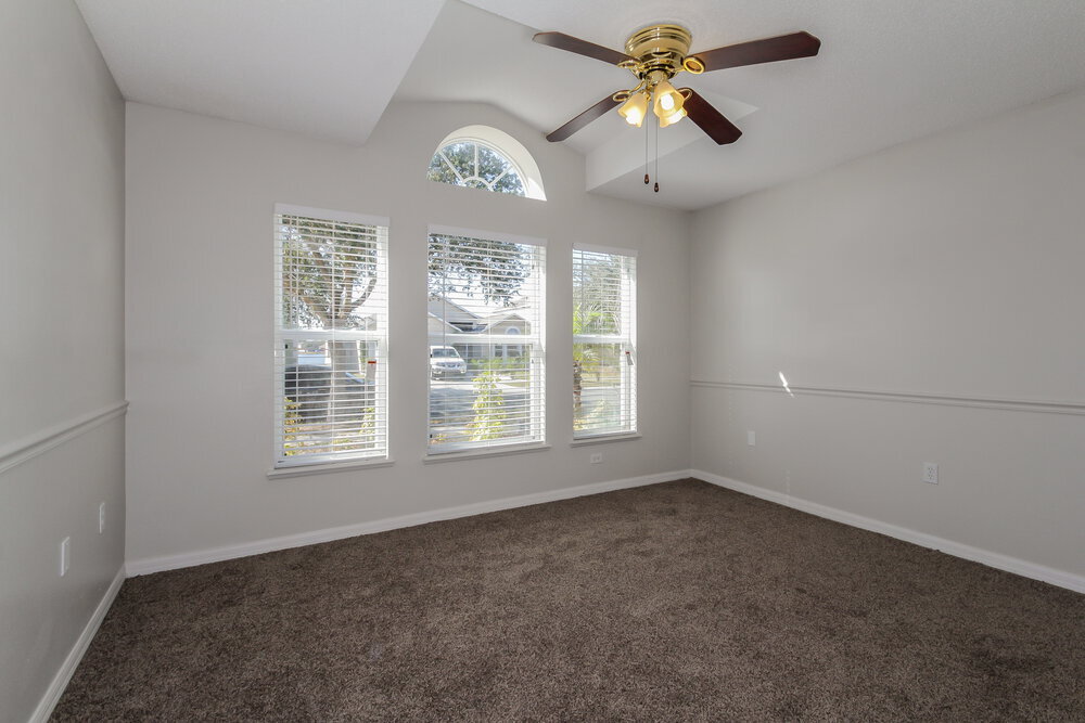 Building Photo - 12814 Lake Vista Dr